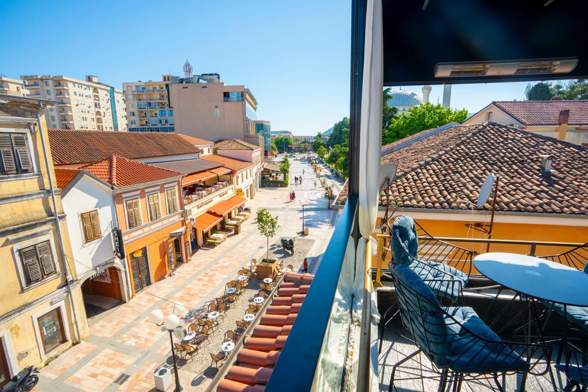 Terrace & Lounge Bar Hostal *